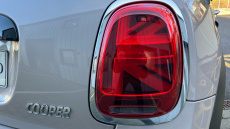 MINI Hatchback 1.5 Cooper Classic 3dr Petrol Hatchback